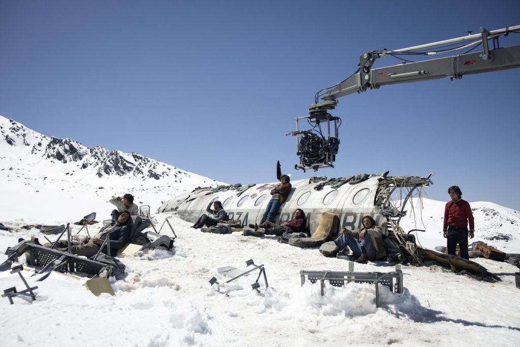 Porträt einer Schicksalsgemeinschaft +++ Dreharbeiten auf 3000 M Höhe +++ Ein Oscar-Kandidat? +++ Filmempfehlung: »Die Schneegesellschaft im Blog von Sucy Pretsch