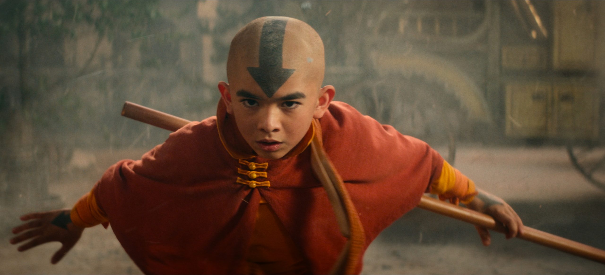 Avatar: The Last Airbender. Gordon Cormier as Aang in season 1 of Avatar: The Last Airbender. Cr. Courtesy of Netflix © 2023 alle Infos bei Sucy Pretsch