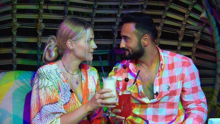 Planung einer Vierfach-Taufe und eine bevorstehende Hochzeit +++ Die Wollnys kommen endlich zurück +++ »Die Wollnys« – Neue Folgen ab März ++