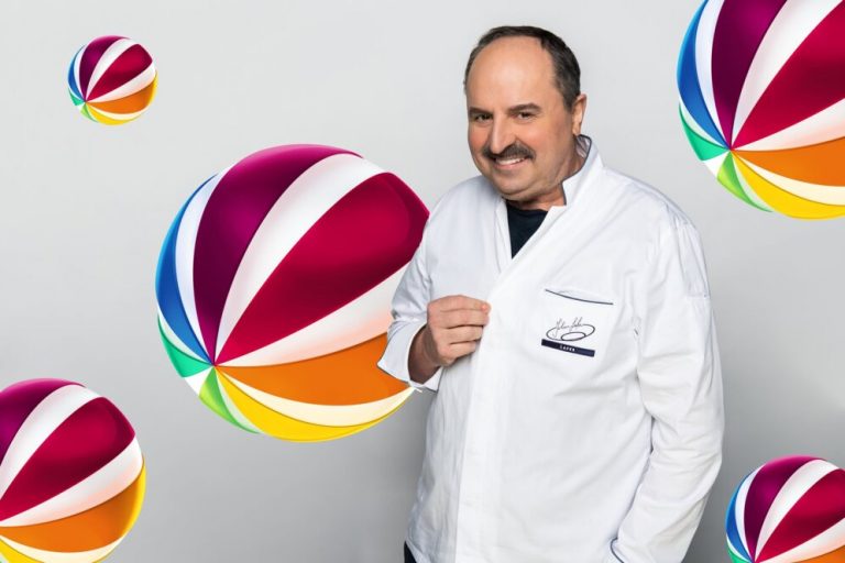 Titel: Drei Teller für Lafer; Staffel: 1; Person: Johann Lafer; Copyright: SAT.1/Willi Weber; Fotograf: Willi Weber; Bildredakteur: Nina Seebauer; Dateiname: 2922139.tif; Rechtehinweis: Dieses Bild darf bis eine Woche nach Ausstrahlung honorarfrei fuer redaktionelle Zwecke und nur im Rahmen der Programmankuendigung verwendet werden. Spaetere Veroeffentlichungen sind nur nach Ruecksprache und ausdruecklicher Genehmigung der Seven.One Entertainment Group GmbH moeglich. Nicht fuer EPG! Verwendung nur mit vollstaendigem Copyrightvermerk. Das Foto darf nicht veraendert, bearbeitet und nur im Ganzen verwendet werden. Es darf nicht archiviert werden. Es darf nicht an Dritte weitergeleitet werden. Aneinanderreihung/Zusammenlegung/Kopplung von Bildern zum Zweck der Erstellung von Slide-Shows o.ä. nicht gestattet; Verbindung/Einfügen/Anfügen von Werbung nicht gestattet. Bei Fragen: foto@seven.one Voraussetzung fuer die Verwendung dieser Programmdaten ist die Zustimmung zu den Allgemeinen Geschaeftsbedingungen der Presselounges der Sender der Seven.One Entertainment Group GmbH.