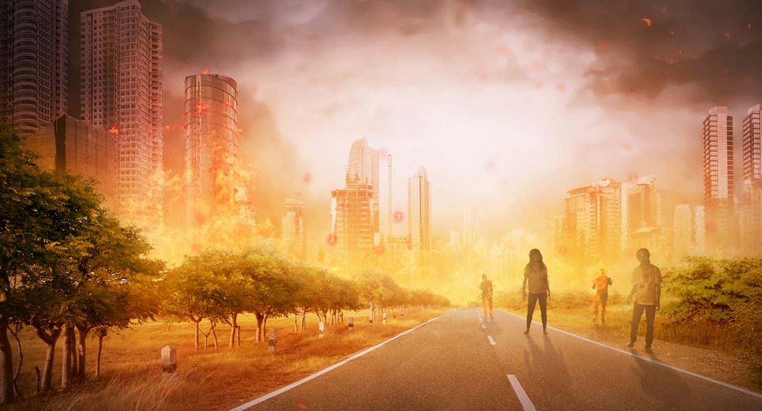 Several zombie hang around on the street Sucy Pretsch präsentiert Debütroman »Die letzte Show«