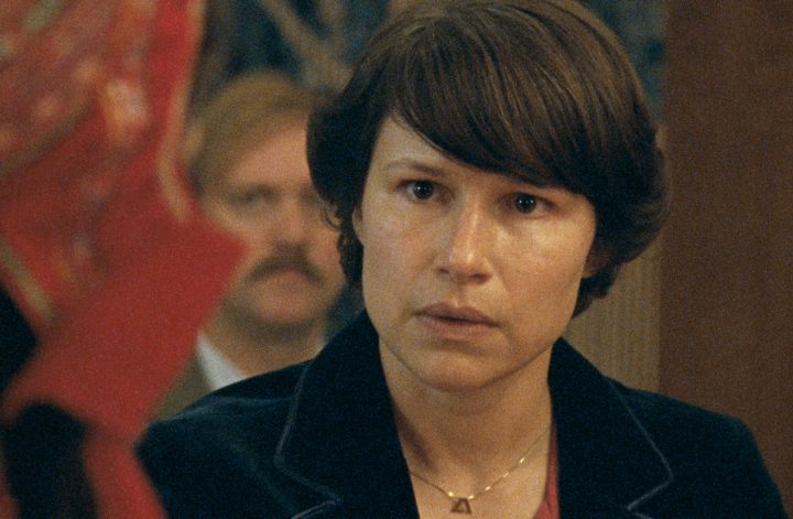 Powerplay II – Smart Girls Go For President