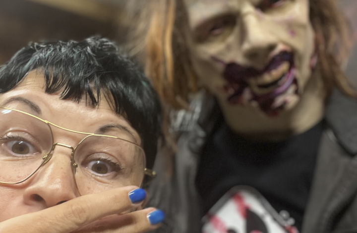 Exit Skin Halloween Sucy Pretsch