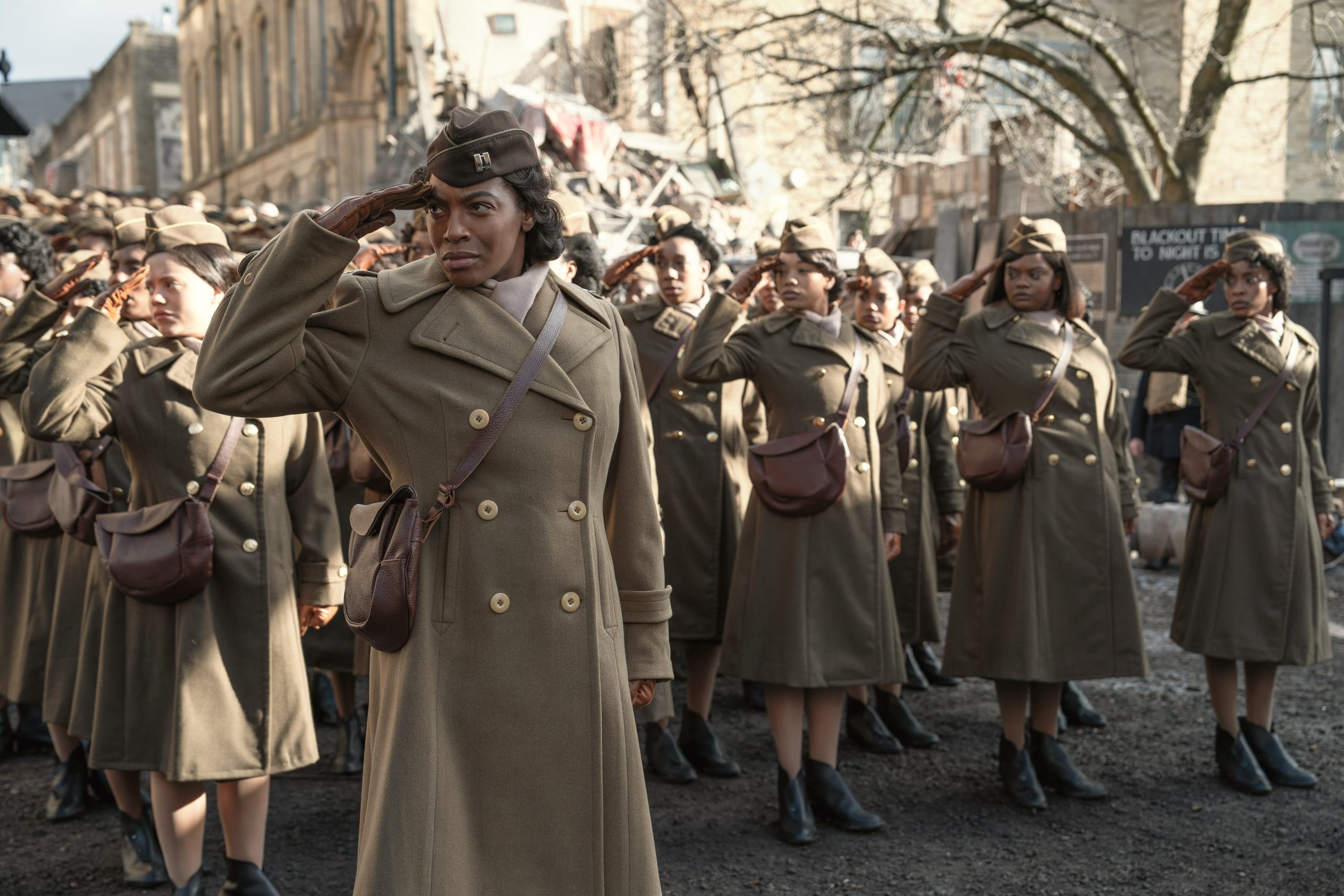 +++ Darum gehts im Netflix-Film: Die wahre Geschichte vom 6888. Bataillon +++ Star-Besetzung mit Oprah Winfrey und Susan Sarandon +++