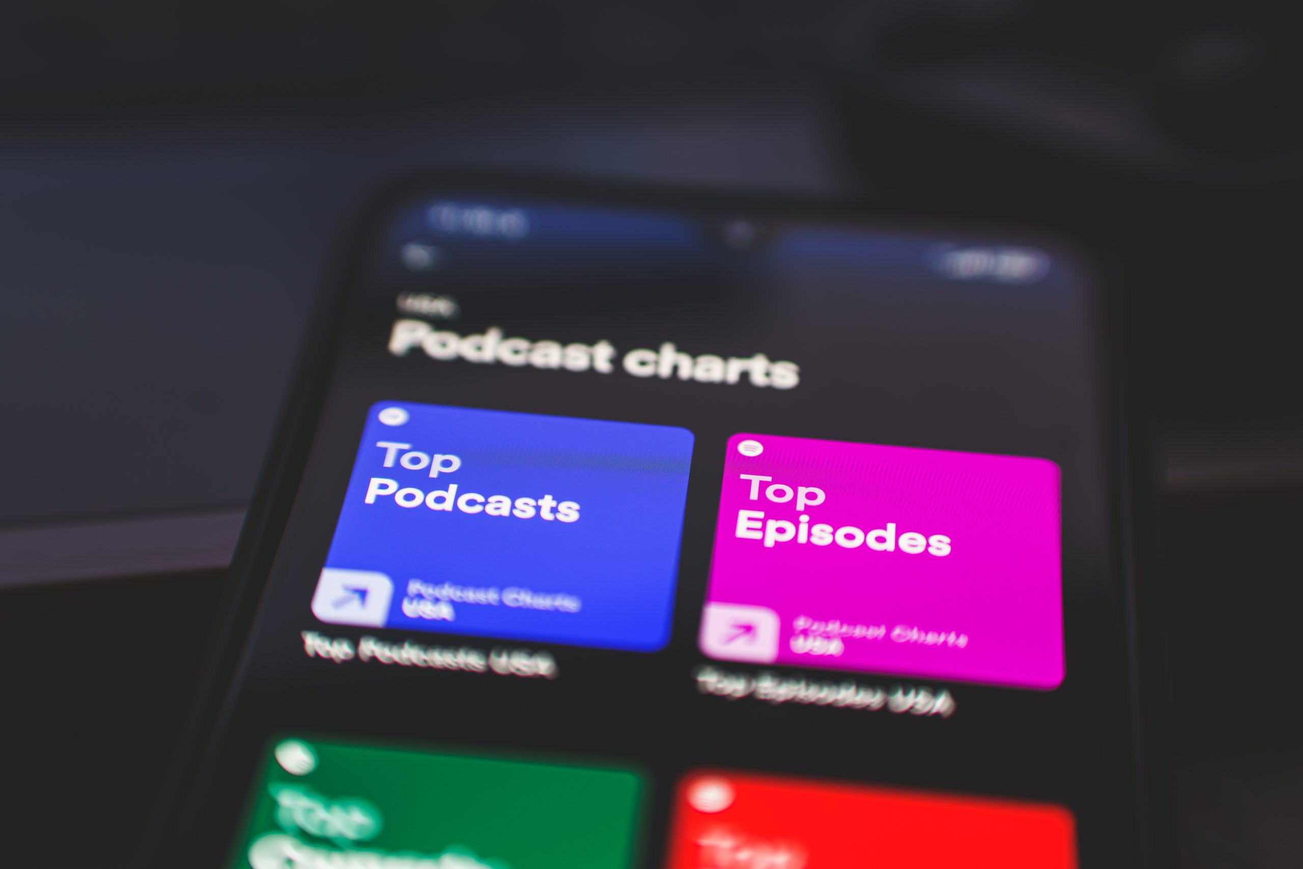Podcast-Revolution bei Joyn: ProSiebenSat.1 bringt Audio-Hits als Video