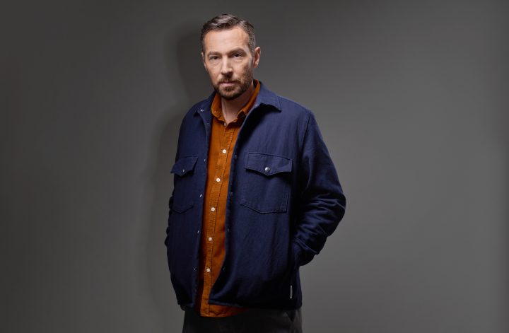 ZDF, XY gelöst, True Crime, Sven Voss, Verbrechensaufklärung, spektakuläre Verbrechen, Tödlicher Freigang, Millionenraub in Berlin, Mörderische Entmietung, Mord am Disco-König, Kriminalgeschichte, DNA-Treffer, Auftragsmord, Zeugenschutz, Ermittlungen, Doppelfolgen, TV-Formate, Kriminalbeamte, Staatsanwälte, ZDF-Fahndungssendung, Aktenzeichen XY, spannende Fälle, Justiz, Untertitel,