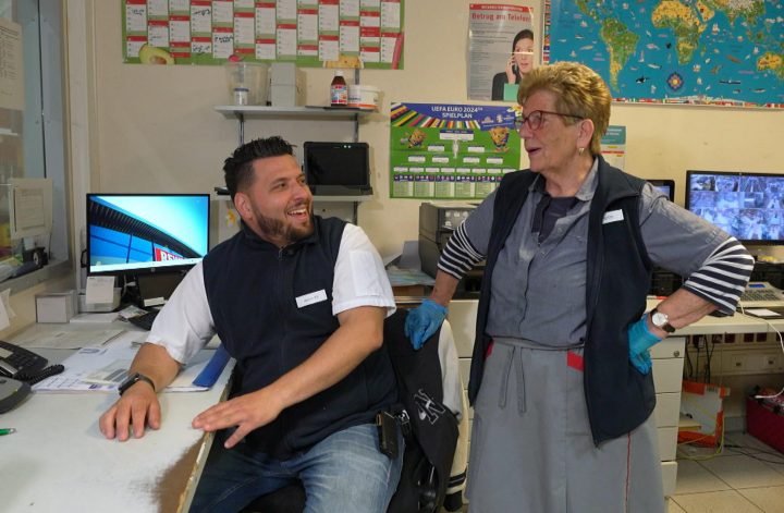 +++ Neue Folgen von „Unser Supermarkt – mit Herz und Humor“ +++ Von der TV-Welt an die Kasse: Alessia Herren startet im Einzelhandel +++