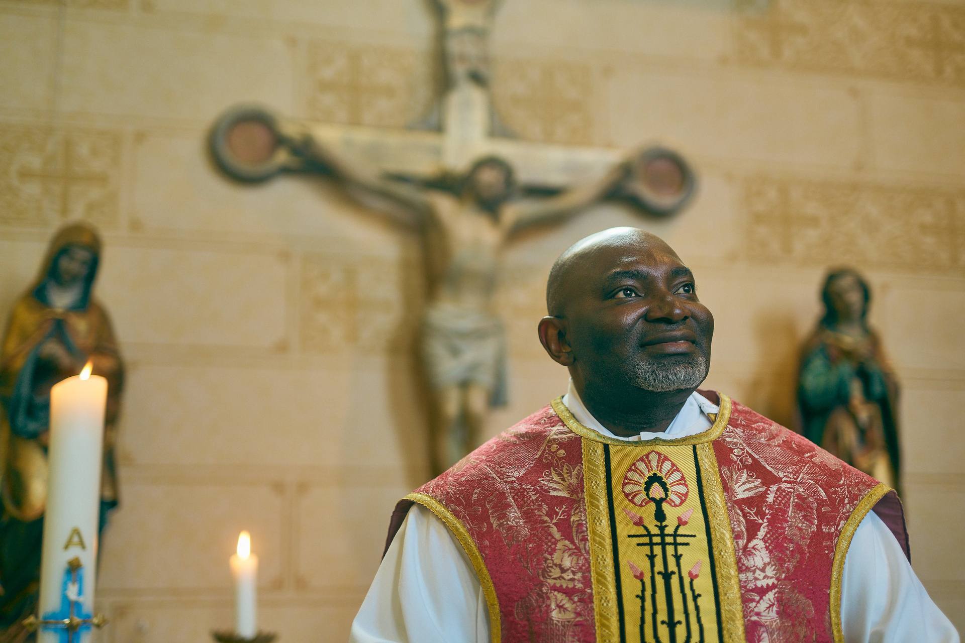 »Kirche ohne Rassismus«: Doku und Gottesdienst an Pfingsten im ZDF