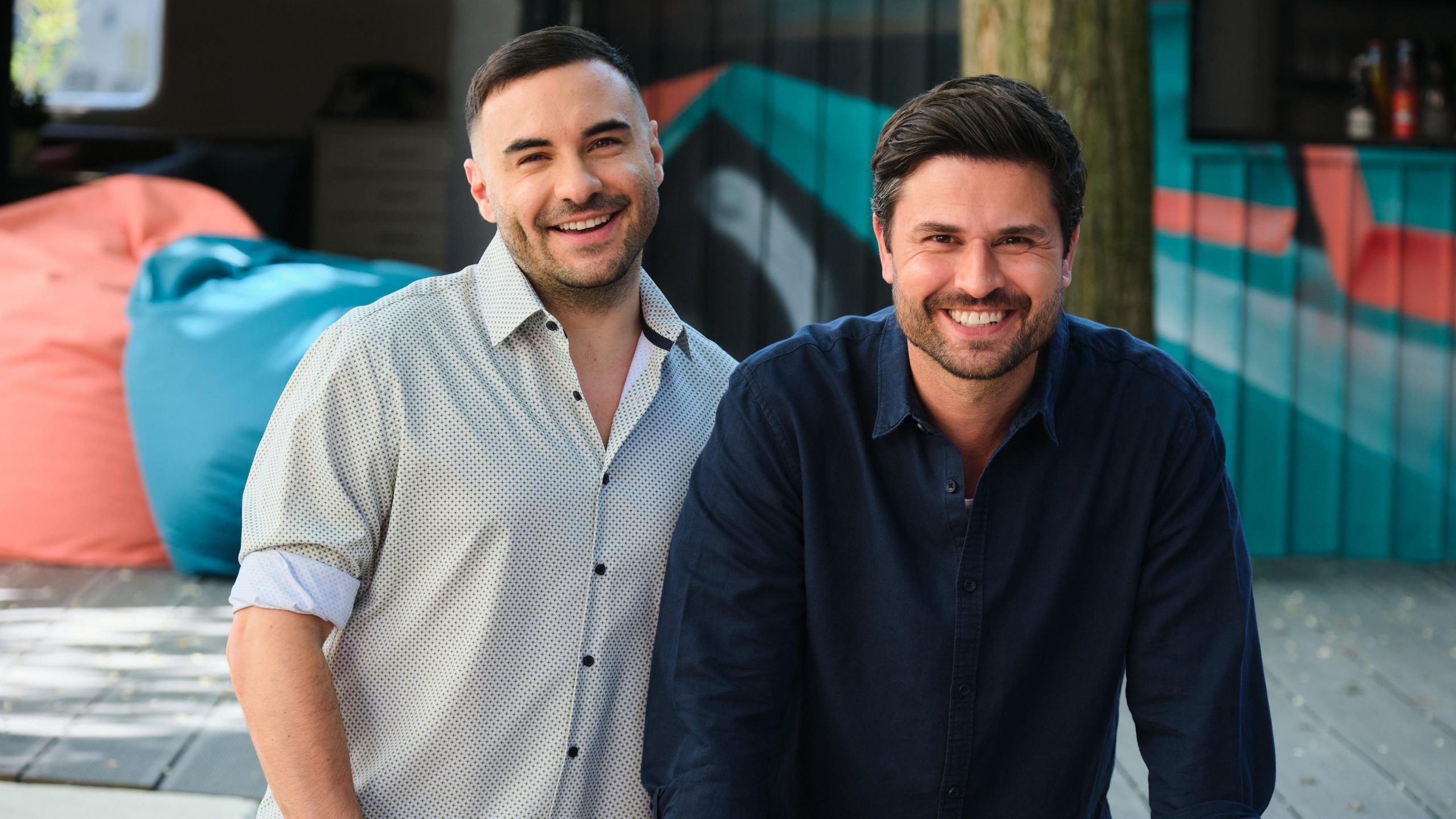 "Unter uns", produziert von UFA Serial Drama, läuft täglich von montags bis freitags um 17:30 Uhr bei RTL und jederzeit auf RTL+.