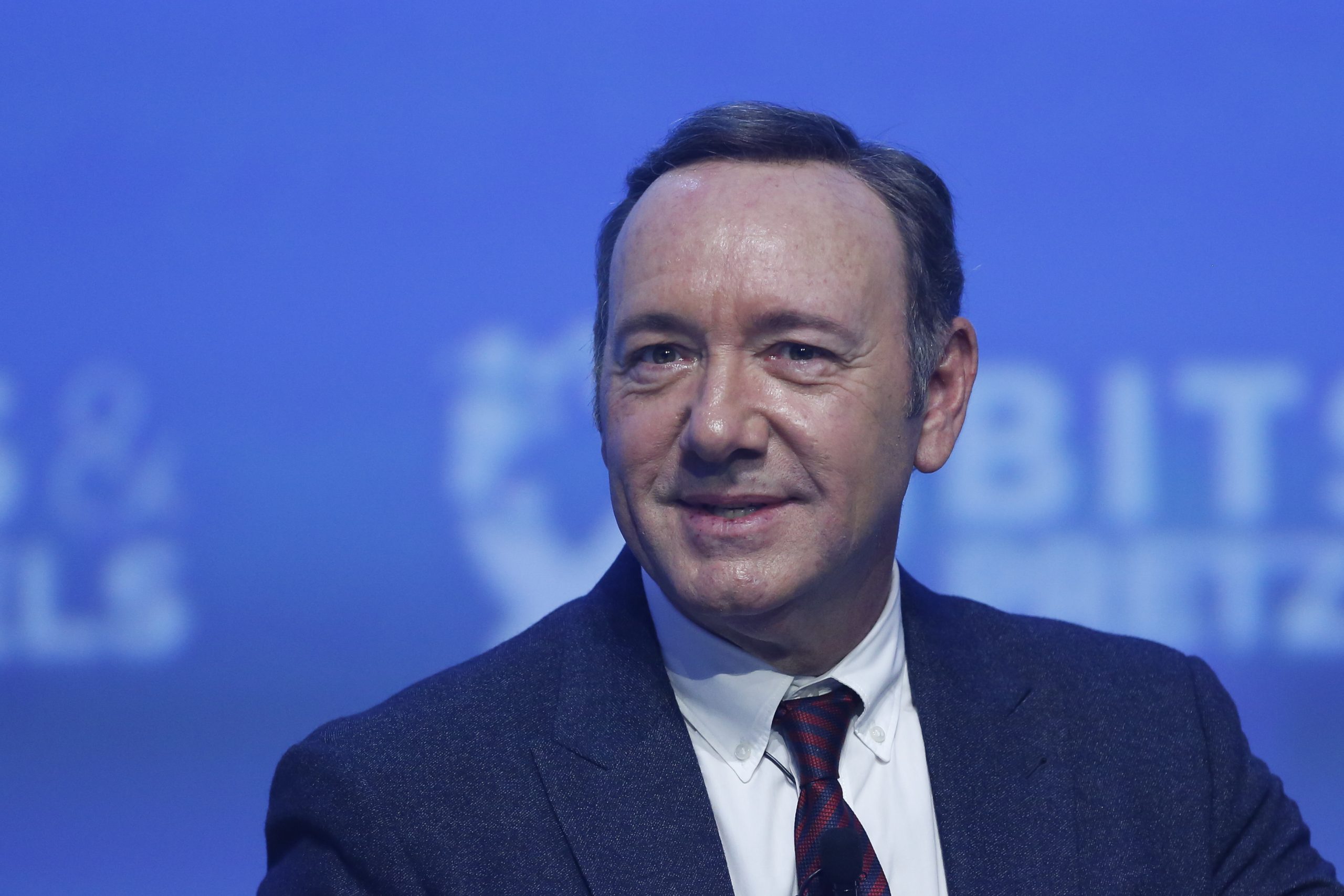 Kevin Spacey inszeniert Thriller mit Dolph Lundgren & Eric Roberts