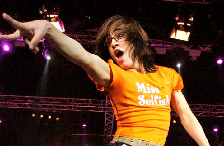 +++ Aufstieg zum Star und Kampf um Identität +++ Tragisches Verschwinden +++ Mut zur Veränderung · Queere Sichtbarkeit und das Vermächtnis der Inspiration +++