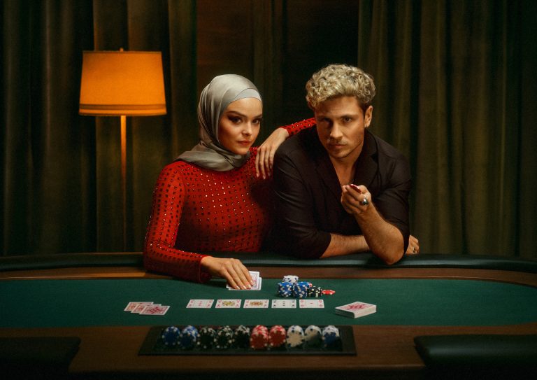 Sechsteilige neoriginal-Dramaserie High Stakes