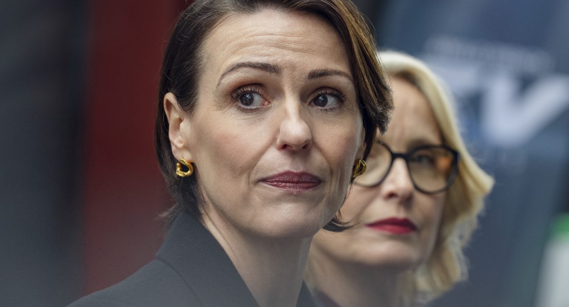 »Hostage«: Zwei Spitzenpolitikerinnen gegen die Schattenmacht – ein tödlicher Politthriller