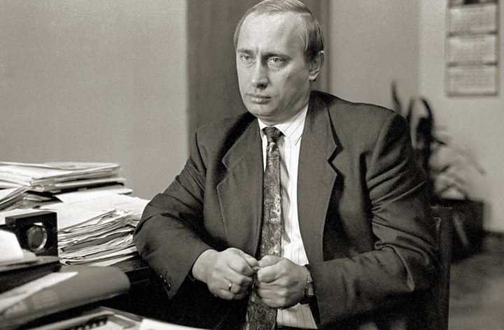 +++ Schmiergeld und Machtspiele im Schatten des Kreml +++ Kalter Krieg, Narzissmus und ein skrupelloser Aufstieg +++