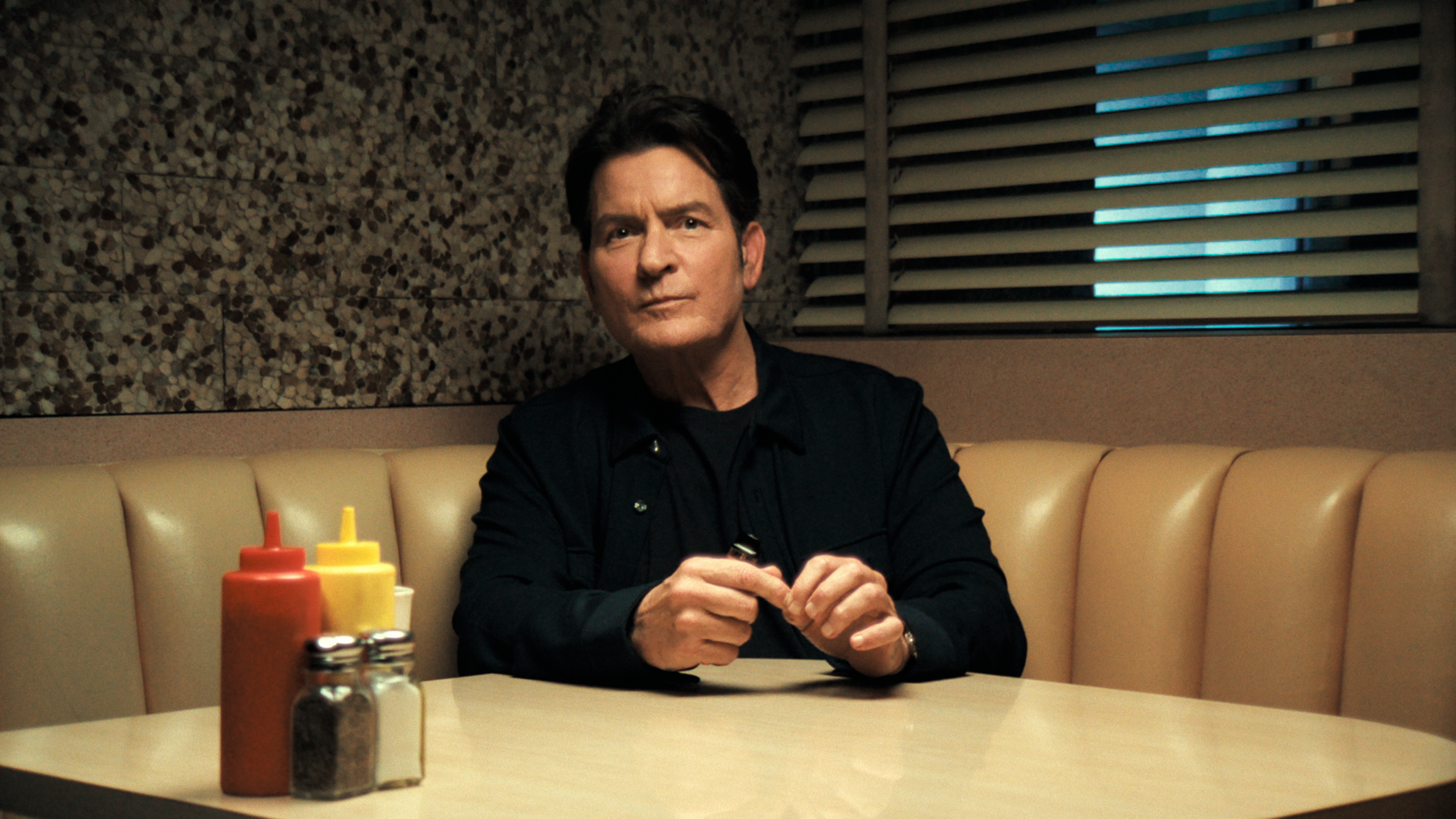 Netflix-Doku: Charlie Sheen zwischen Glanz und Abgrund