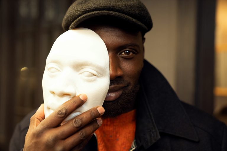 Omar Sy kommt zurück: »Lupin« Staffel 4 startet im Herbst 2026 auf Netflix