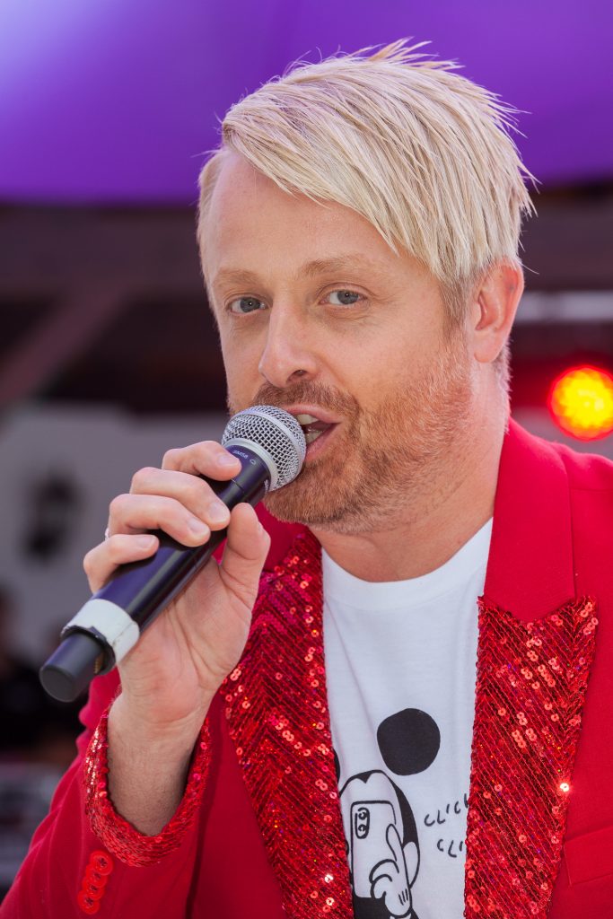 Ross Antony (51), Musiker