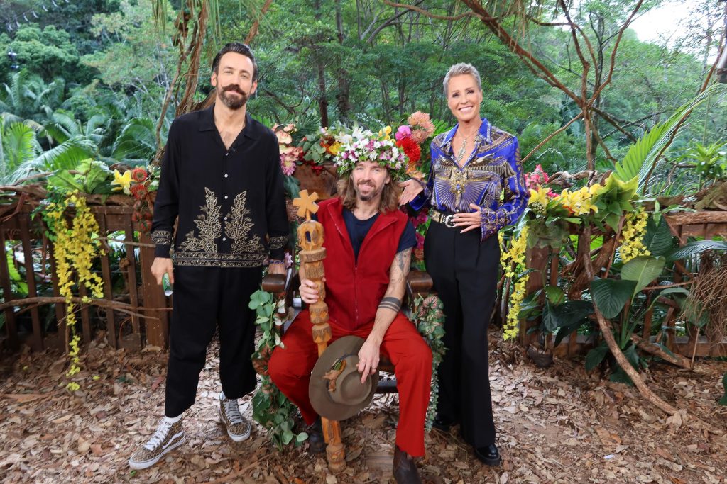 +++ Gil Ofarim wird Dschungelkönig, Bad Bunny überrascht mit Super-Bowl-Show +++ Olympia-Drama: Doku-Team filmt Lindsey Vonns Beinbruch in Cortina +++