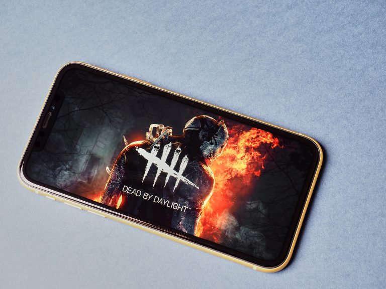 »Dead by Daylight« wird verfilmt: Kommt jetzt die gnadenloseste Horrorjagd im Kino?