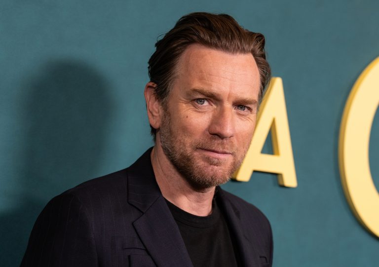 Ewan McGregor im Vorstadthorror: Wird «The End of Oak Street« der Mystery-Schocker 2026?