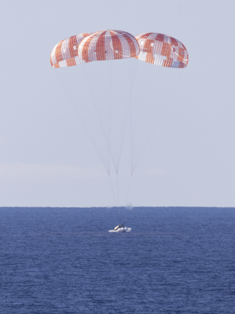 Feuerball aus dem All: Artemis 2-Crew spektakulär im Pazifik gelandet
