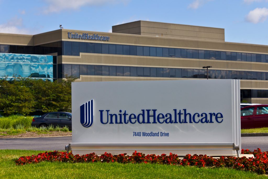 UnitedHealthcare Luigi Mangione hat die tödlichen Schüsse auf Brian Thompson vor einem Bundesgericht eingeräumt.
