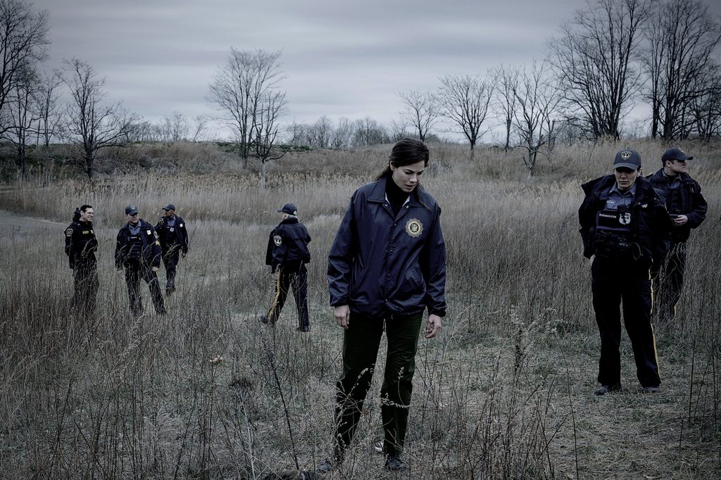 Der neue Netflix-Thriller „Der Kinderflüsterer“ überzeugt mit Robert De Niro, düsterer Atmosphäre und starken Vater-Sohn-Konflikten. Wer der Täter ist und was das rätselhafte Ende bedeutet.